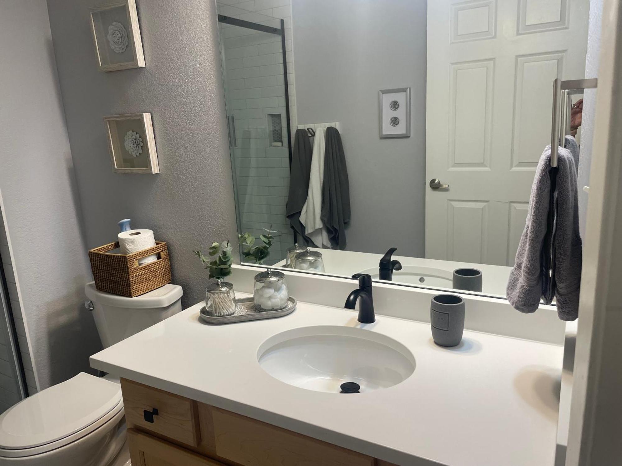 Chic 1 Bedroom Downtown * Denver
